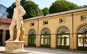 Palazzo Mantua Benavides Suites&Apartments