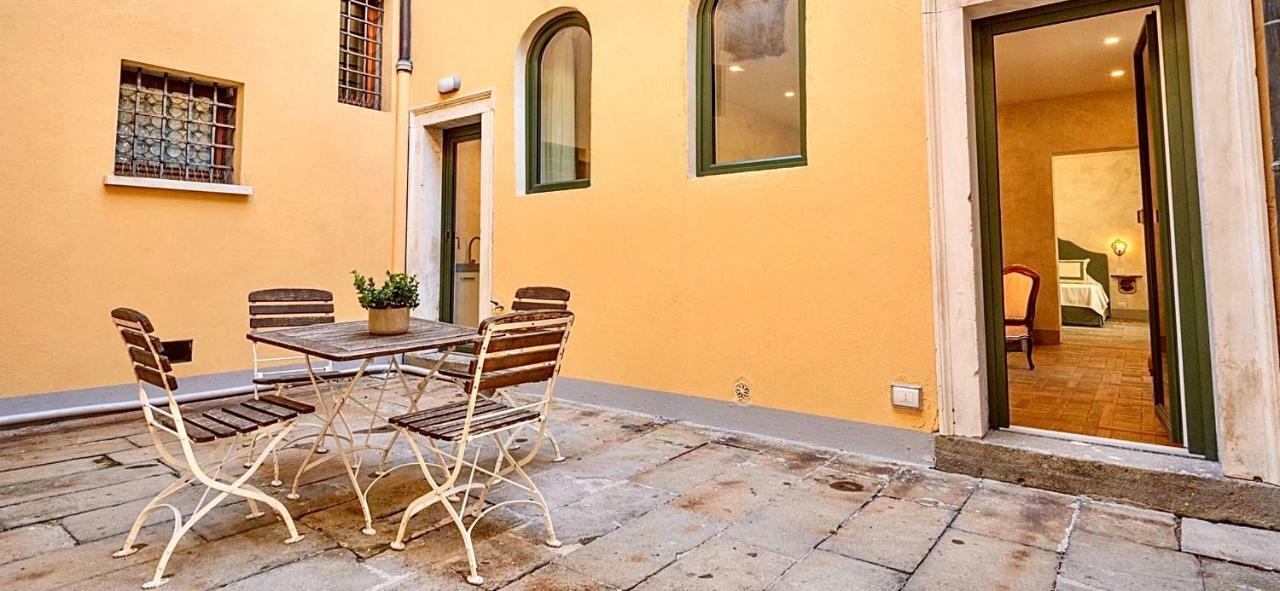 Palazzo Mantua Benavides Suites&Apartments Padova Esterno foto